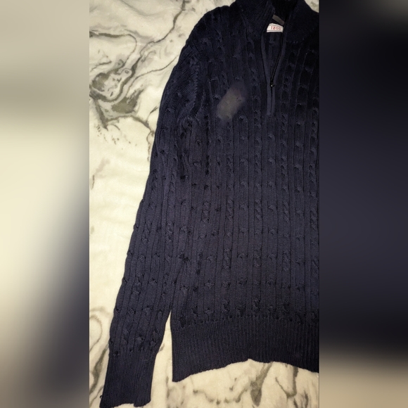 Izod Sweater Size Large - Picture 8 of 8